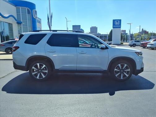 2025 Honda Pilot Elite AWD
