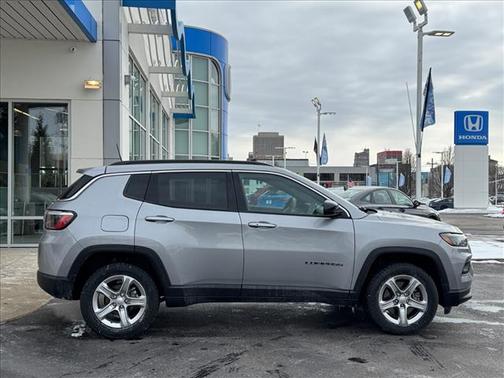 2024 Jeep Compass Latitude