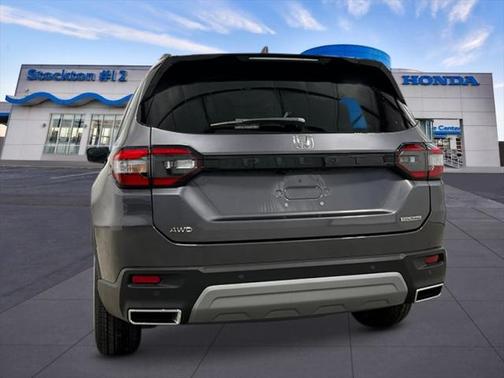 2025 Honda Pilot Touring 8-Passenger
