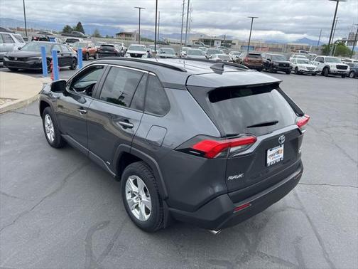 2020 Toyota RAV4 Hybrid XLE