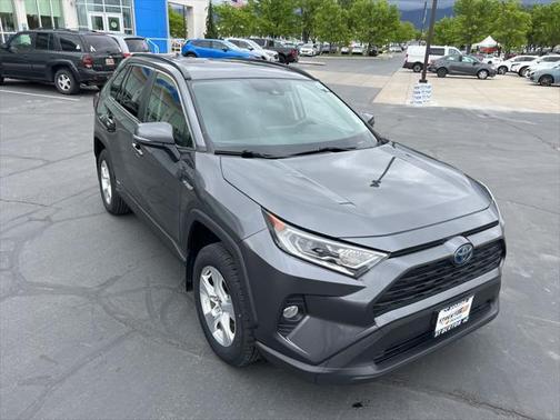 2020 Toyota RAV4 Hybrid XLE
