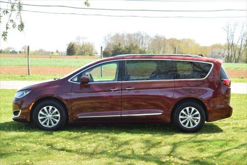 2018 Chrysler Pacifica Touring-L