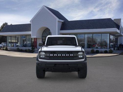 Oxford White 2026 Ford Bronco Big Bend