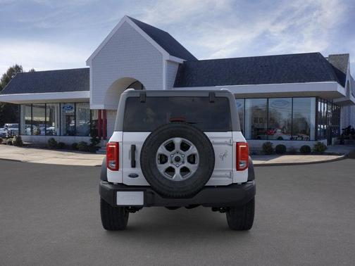 Oxford White 2026 Ford Bronco Big Bend