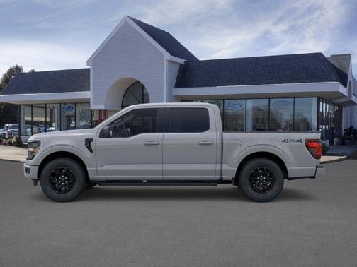 Avalanche 2026 Ford F-150 XLT