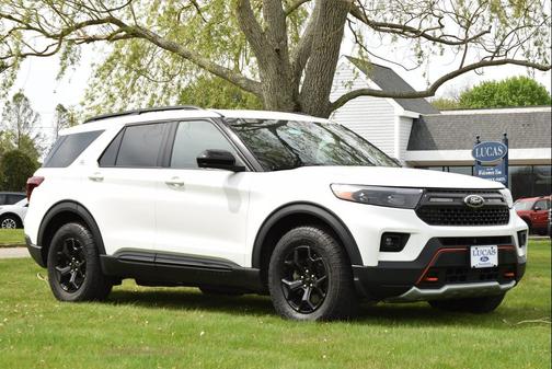Star White Metallic Tri-Coat 2023 Ford Explorer Timberline