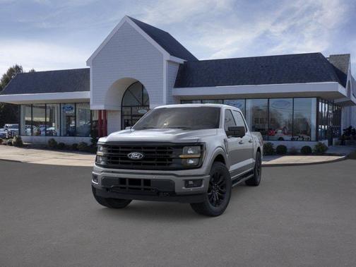 Carbonized Gray Metallic 2026 Ford F-150 XLT