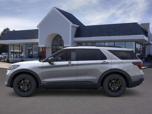 Carbonized Gray Metallic 2026 Ford Explorer Tremor