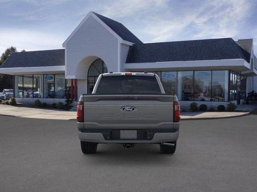 Carbonized Gray Metallic 2026 Ford F-150 XLT