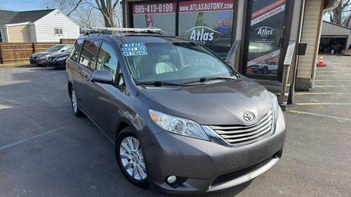 2012 Toyota Sienna XLE