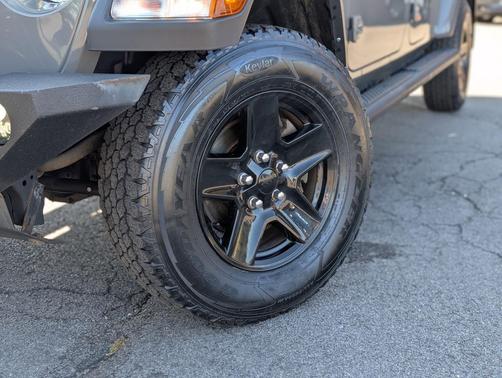 2021 Jeep Gladiator Sport S
