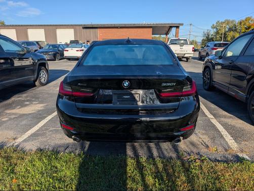 2022 BMW 330 xDrive