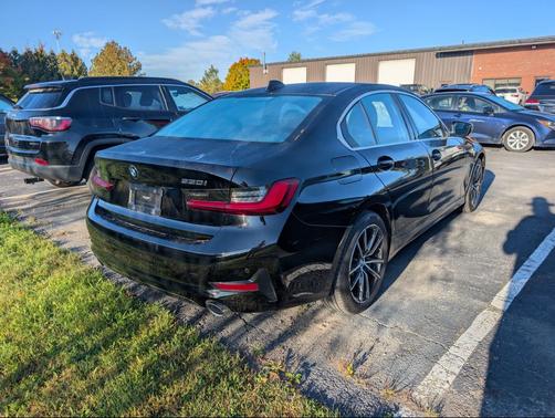 2022 BMW 330 xDrive