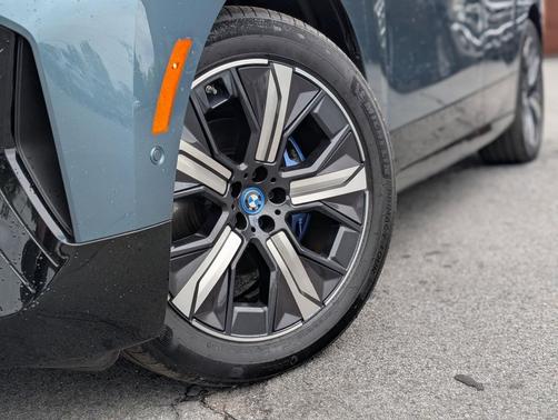 2023 BMW iX xDrive50