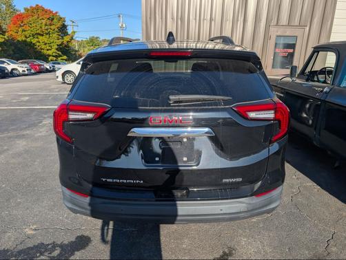 2022 GMC Terrain SLE