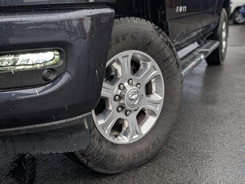 2021 RAM 2500 Big Horn Crew Cab 4x4 6'4' Box