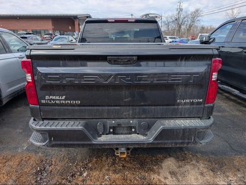 2023 Chevrolet Silverado 1500 Custom