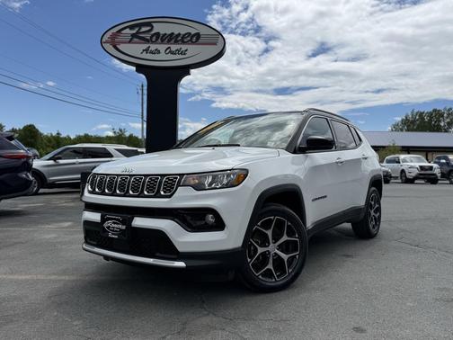 Bright White Clearcoat 2024 Jeep Compass Limited