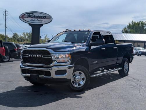 2021 RAM 2500 Tradesman Crew Cab 4x4 6'4' Box