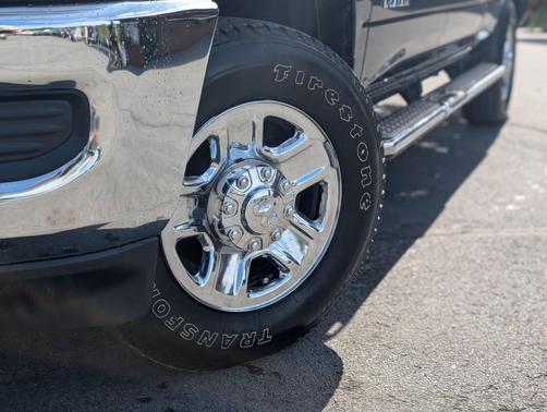 2021 RAM 2500 Tradesman Crew Cab 4x4 6'4' Box