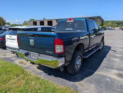2021 RAM 2500 Tradesman Crew Cab 4x4 6'4' Box