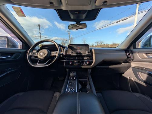 2022 Nissan Pathfinder S 4WD