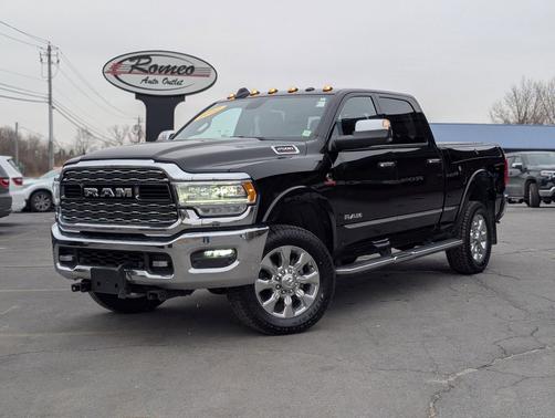 2022 RAM 2500 Limited Crew Cab 4x4 6'4' Box