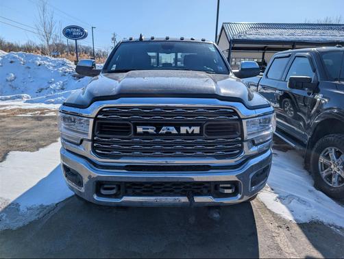2022 RAM 2500 Limited Crew Cab 4x4 6'4' Box