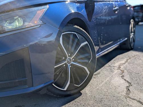 2023 Nissan Altima SR FWD