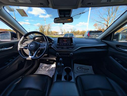 2023 Nissan Altima SR FWD