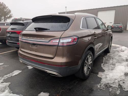 2022 Lincoln Nautilus Standard