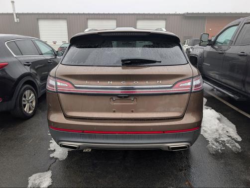 2022 Lincoln Nautilus Standard