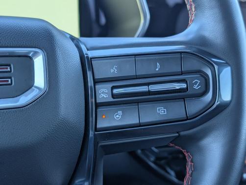 2024 GMC Canyon AT4X