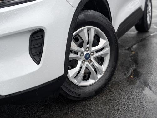 2022 Ford Escape S