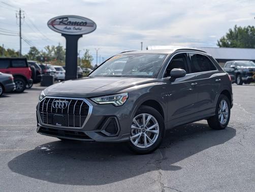 2024 Audi Q3 Premium 45 TFSI S line quattro Tiptronic