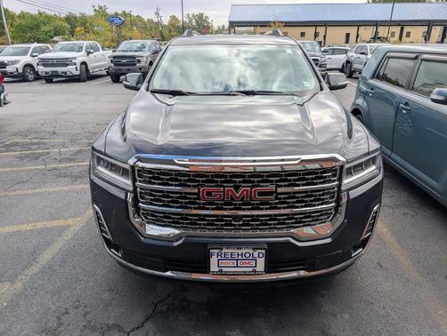 2022 GMC Acadia Denali