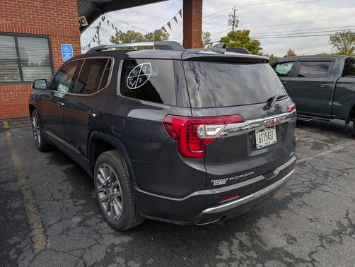 2022 GMC Acadia Denali