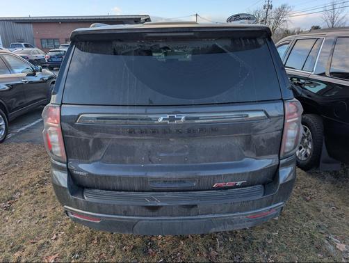 2022 Chevrolet Suburban RST