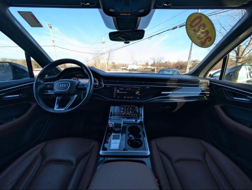 2020 Audi Q7 55 Prestige
