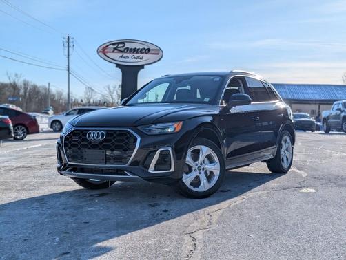 2022 Audi Q5 45 S line Premium Plus