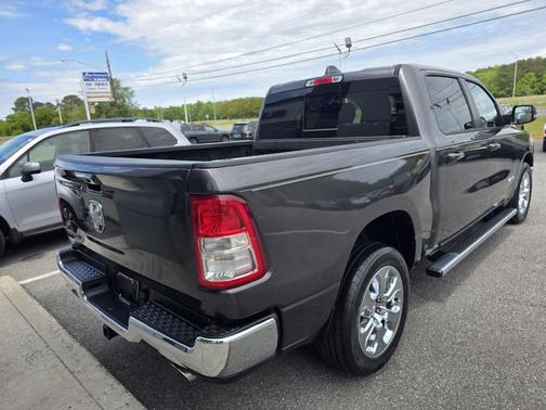 Granite Crystal Metallic Clearcoat 2020 RAM 1500 Big Horn/Lone Star
