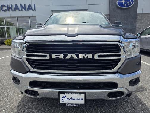 Granite Crystal Metallic Clearcoat 2020 RAM 1500 Big Horn/Lone Star