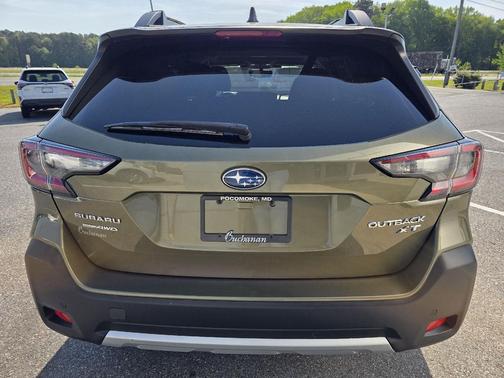 Autumn Green Metallic 2024 Subaru Outback Limited XT