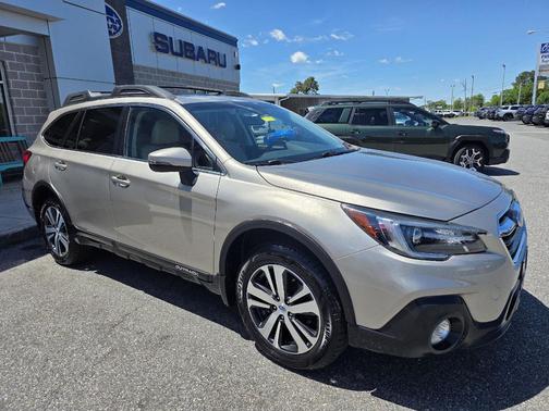 Tungsten Metallic 2019 Subaru Outback 2.5i Limited
