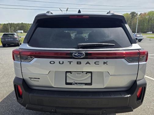 Ice Silver Metallic 2026 Subaru Outback Limited XT