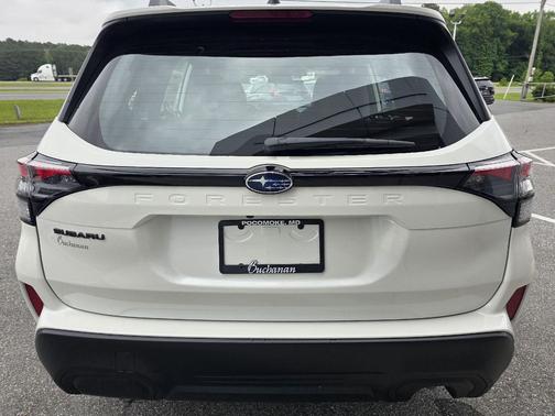 Crystal White Pearl 2026 Subaru Forester Base