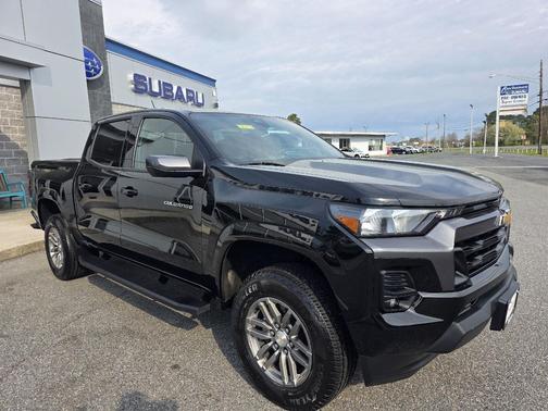 Black 2023 Chevrolet Colorado LT