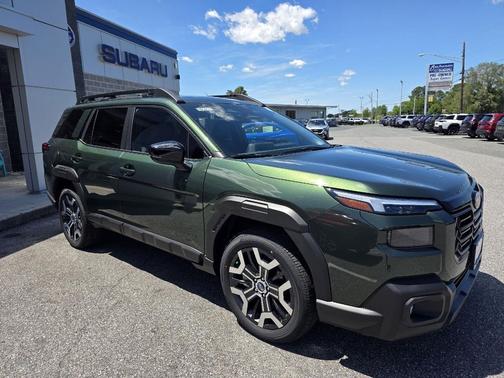Deep Emerald Green Pearl 2026 Subaru Outback Touring XT