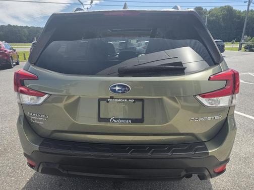 Jasper Green Metallic 2020 Subaru Forester Premium