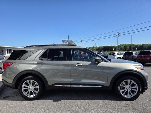 Silver Spruce Metallic 2020 Ford Explorer XLT